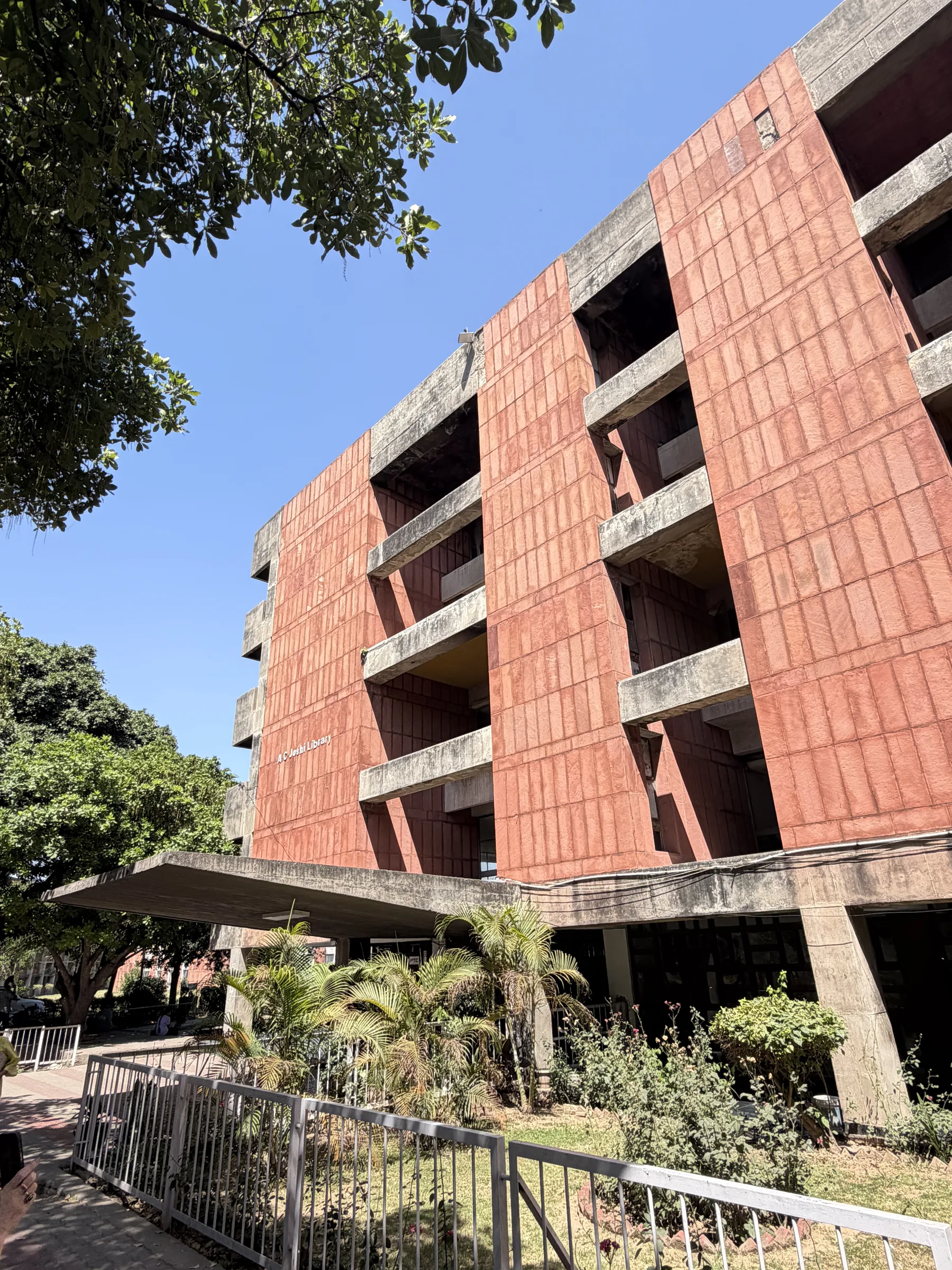 AC Joshi Library Pierre Jeanneret Panjab University Chandigarh