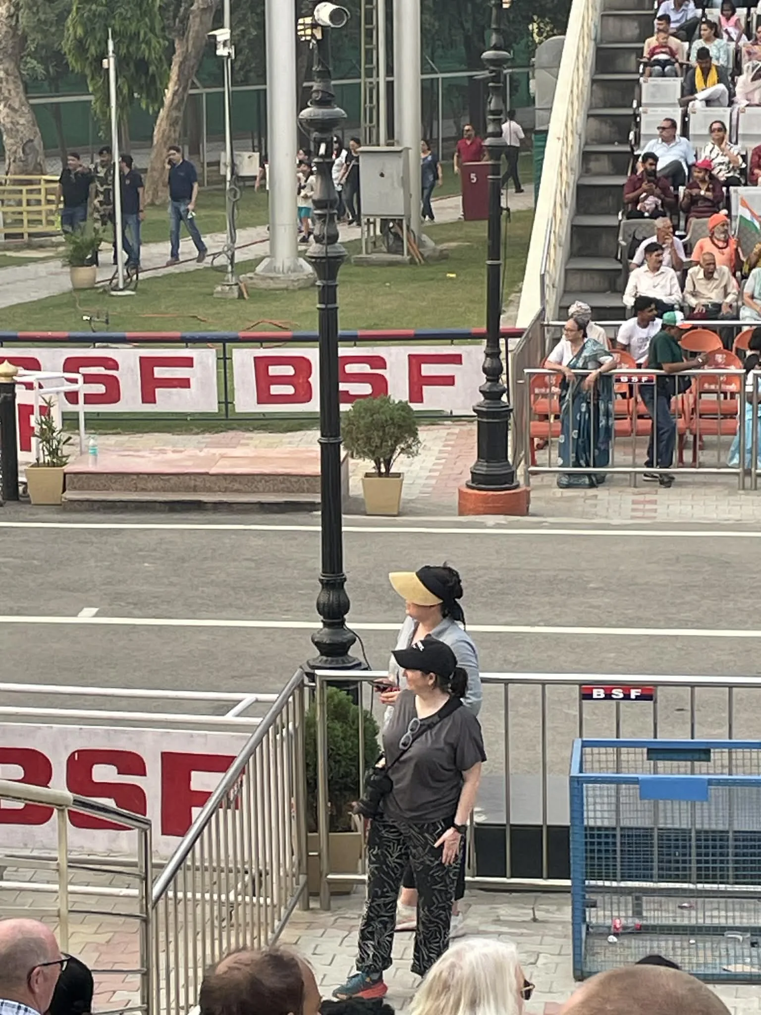 Wagah border flag lowering ceremony India Pakistan Amritsar